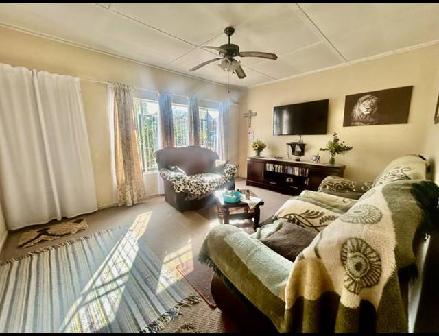 2 BEDROOM HOUSE FOR SALE IN VANDERBIJLPARK CW 2